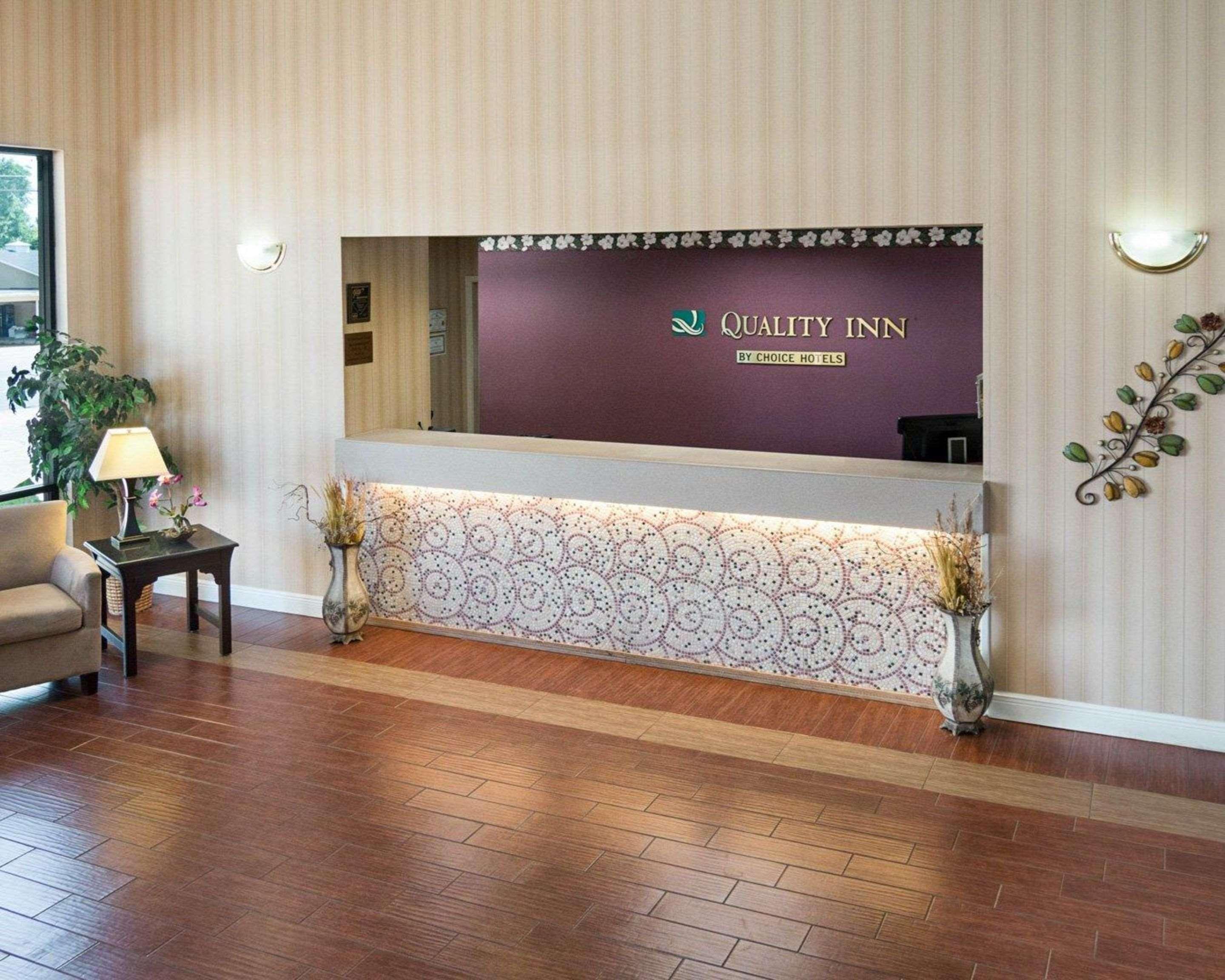 Quality Inn Magnolia Buitenkant foto